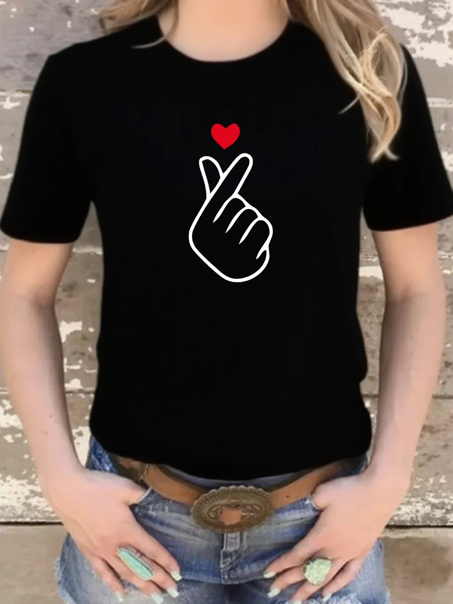 Finger Love Symbol T-shirt Finger Kpop Shirt Women Graphic T-Shirts Cute K-Pop Tee Short Sleeve Female Tops