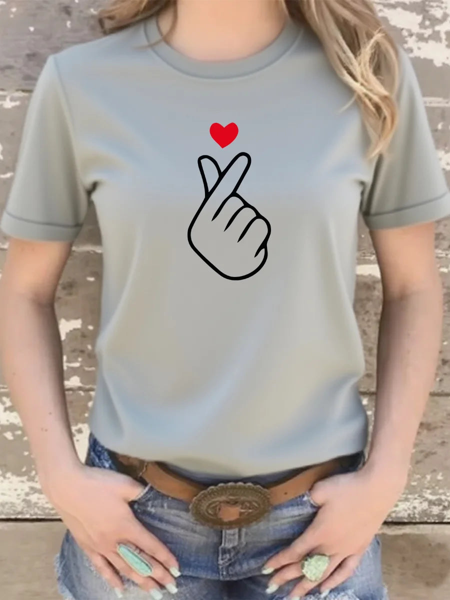 Finger Love Symbol T-shirt Finger Kpop Shirt Women Graphic T-Shirts Cute K-Pop Tee Short Sleeve Female Tops