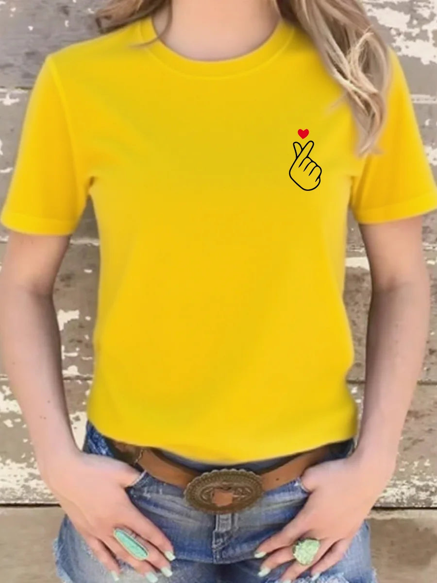 Finger Love Symbol T-shirt Finger Kpop Shirt Women Graphic T-Shirts Cute K-Pop Tee Short Sleeve Female Tops