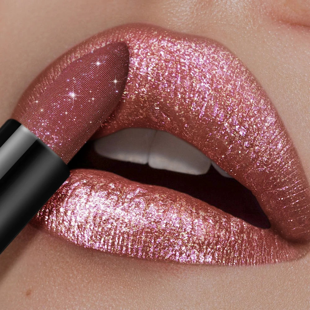Glitter Lipstick, a pressable pearlescent lipstick, is very shiny like crushed diamond particles, smooth and long-lasting, has a